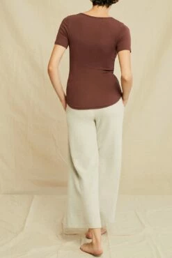 Itana Dream Rib Tee - Mocha -AMOUR VERT Sales 0018 Short Sleeve Itana Mocha 4353 web e5f8d0e0 b4af 4a47 b8dc a1ddb399747a