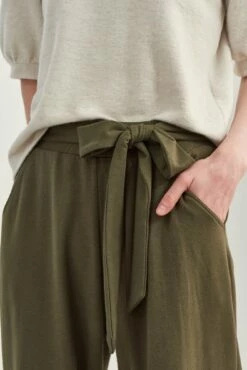 Coco Lounge Pants -AMOUR VERT Sales 0032 Coco Olive 1666 web