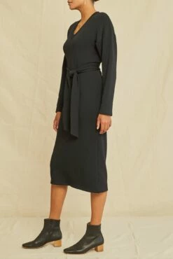 Ava Luxe Fleece Dress -AMOUR VERT Sales 0122 Ava Luxe Fleece Black 0053 web