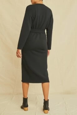 Ava Luxe Fleece Dress - Black -AMOUR VERT Sales 0122 Ava Luxe Fleece Black 0074 web 8a39541d cce8 4b75 87e2 84d82d21fc2d
