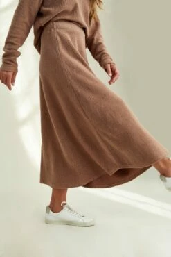 Blaze Cloud Rib Skirt -AMOUR VERT Sales 0170 Blaze Knit Brown 2705 web