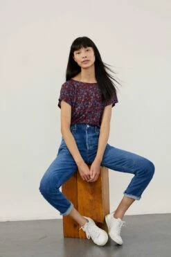 Laurie Silken Modal Tee -AMOUR VERT Sales 0204 Laurie North Shore Floral 02462