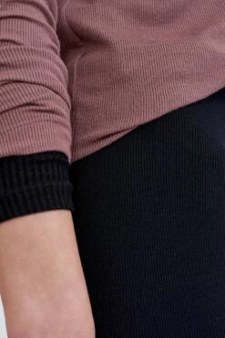 Magda Dream Rib Leggings -AMOUR VERT Sales 0260 Magda Dream Rib Black 1871 web