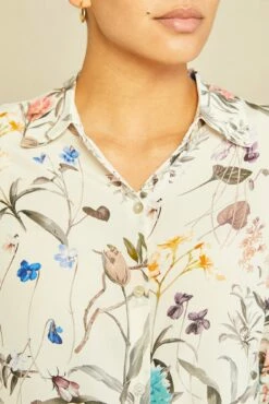 Bixby Washable Silk Blouse - Luca Print -AMOUR VERT Sales 0263 Bixby Luca 1004 web 0217b947 a60d 449b 85c6 8047ed220c4d