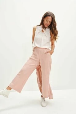 Willow Paris Rib Pants - Rose -AMOUR VERT Sales 0305 Willow Paris Rib Rose 1157 web e0c74afa 0d86 4a63 8b2a e9fb8387688a
