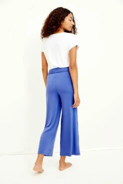 Rowan Zero-Waste Pant - Lapis -AMOUR VERT Sales 0356 Rowan Zero Waste Pant Lapis 2121 web 88a43d1b bf9f 4b62 8d22 e766fa7600d6
