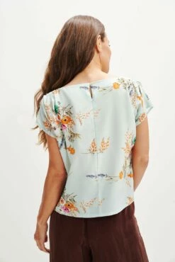 Margeaux Zero-Waste Blouse - Cannes Floral 9 Margeaux Zero-Waste Blouse - Cannes Floral -AMOUR VERT Sales 0357 Margeaux Zero Waste Tee Cannes Print 0177 web c99432ee 1fa2 4c32 9cad be021f7973da