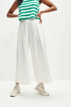 Deslin Pant - Zinnia - ReAmour -AMOUR VERT Sales 0369 Deslin Salt 2 0874 web 10381520 0a8a 4e72 92a1 b2c1752a6a85