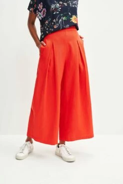 Deslin Pant - Zinnia - ReAmour -AMOUR VERT Sales 0369 Deslin Zinnia 1693 web 0d37744a 1184 44b4 b99b a16b596b4529