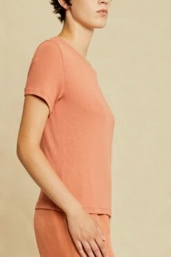 Berkeley Dream Rib Tee - Hibiscus -AMOUR VERT Sales 0372 SS Berkeley Dream Rib Hibiscus 1363 Web a1e83c74 ff3c 43b4 8bd7 069a88e5a62a