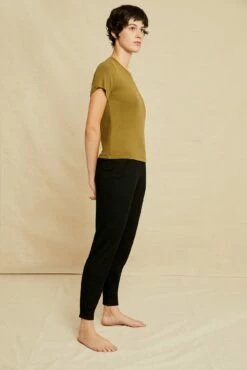 Berkeley Dream Rib Tee - Matcha -AMOUR VERT Sales 0372 SS Berkeley Dream Rib Matcha 1293 Web 9368c63c 0c1e 47c2 a163 b81f505c7a16