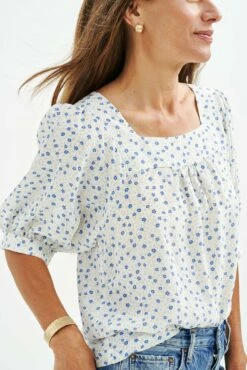 Edith Washable Silk Blouse - Riga Floral -AMOUR VERT Sales 0375 Edith Riga Floral 2486 web a1a02c6f f6cb 4460 9107 c8fa6521b14a