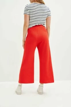 Willow Scallop Knit Pants - Carmine - ReAmour -AMOUR VERT Sales 0391 Ivy Carmine 2231 web 81a934e1 f749 440a 9097 da74cc1634d0