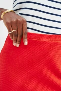 Melia Scallop Knit Skirt - Carmine 11 Melia Scallop Knit Skirt - Carmine -AMOUR VERT Sales 0405 Melia Carmine 1406 web b9941393 b458 4cfb ba46 9f209bc54728