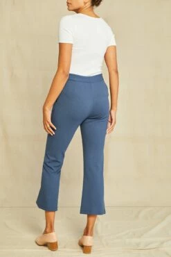 Beatrice Cropped Flare Pant -AMOUR VERT Sales 0429 Beatrice Crop Flare Azure 3697 web