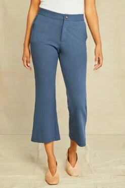 Beatrice Cropped Flare Pant -AMOUR VERT Sales 0429 Beatrice Crop Flare Azure 3718 web