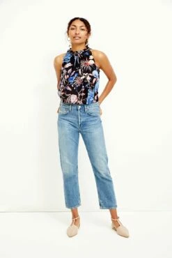 Keke Washable Silk Blouse - Saint Barts Black Floral -AMOUR VERT Sales 0455 Keke Saint Barts Print Black 0096 web 5ca844ac 8323 47c6 adea 2ec873499669