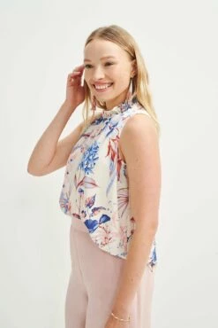 Keke Washable Silk Blouse - Saint Barts White Floral -AMOUR VERT Sales 0455 keke silk ivory saint barts 0354 web f126ddfa f361 4e27 8a2a aead1129df7a