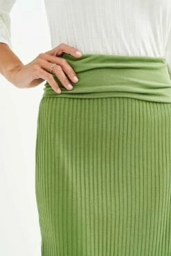 Zio Ribbed Skirt - Pear -AMOUR VERT Sales 0464 Zio Pear 3495 web cfdac85c b7d0 47a4 a74c 4f4974628096