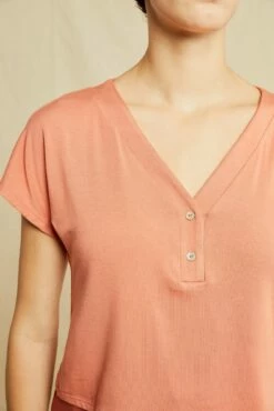 Juliet Dream Knit Tee - Hibiscus -AMOUR VERT Sales 0480 Juliet Hibiscus 0324 web 6d181fbf cb5a 4efb b720 c66efb967e67