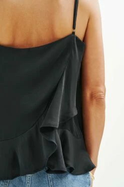 Lisbon Cupro Blouse - Black 11 Lisbon Cupro Blouse - Black -AMOUR VERT Sales 0491 Lisbon Black 2402 web 7ecae40d 160c 45f3 976c ccc8cbcbfd07