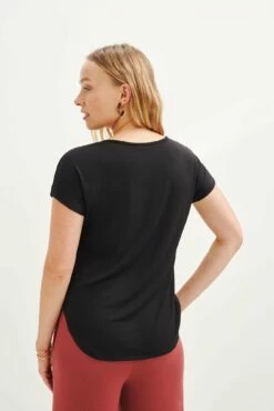 Chessa Dream Knit Tee - Black -AMOUR VERT Sales 0505 Chessa Black 3183 web c348ddbd 52bf 49db aa3b 79f33c302cb6