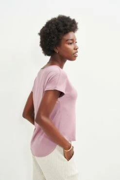 Chessa Dream Knit Tee - Lilac -AMOUR VERT Sales 0505 Chessa Lilac 1557 web 93ad5b00 4684 4513 84b2 3363219beec5