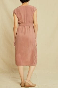 Josie Cottonseed Cupro Dress - Quartz -AMOUR VERT Sales 0538 Josie Cupro Quartz 4892 web 6089d725 d3c1 4ce0 9ab3 c3be5c4a3945