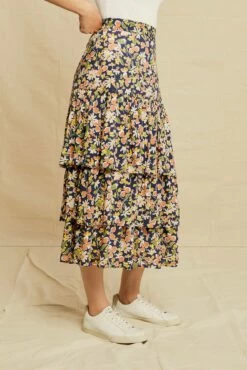 Christy Skirt - Mojave Bloom -AMOUR VERT Sales 0546 Christy Mojave Bloom 1855 web fa8a835c 588e 4ab6 aa56 a9fcd38c5866
