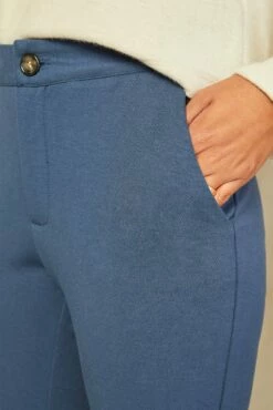Graziella Ponte Twill Pants - Azure -AMOUR VERT Sales 0548 Graziella Azure 3859 web 71521f22 9469 4e13 972b 87e2725caf2e