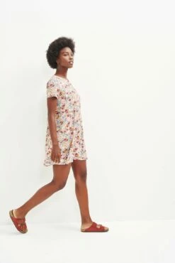 Berkeley Reverie Knit Dress -AMOUR VERT Sales 0556 Berkeley Dress Marina Floral 1871 web