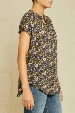 Renata Ecovero Blouse -AMOUR VERT Sales 0607 Renata Ecovero Marion Print V2 15737 web