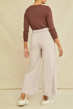 Eugenia Tie Waist Luxe Fleece Pants - Dawn 7 Eugenia Tie Waist Luxe Fleece Pants - Dawn -AMOUR VERT Sales 0707 Tie Waist Eugenia Dawn 1866 web 445b5459 1e29 4720 beab 85e2788a2e8a