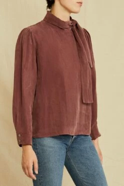 Olivet Cottonseed Cupro Blouse - Mocha -AMOUR VERT Sales 0710 Olivet Cottonseed Cupro Mocha 1428 web 69dbf1bd 6a37 4abb b8d6 97a77c79ce31