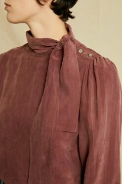 Olivet Cottonseed Cupro Blouse - Mocha -AMOUR VERT Sales 0710 Olivet Cottonseed Cupro Mocha 1536 web 8968279b e61a 4f87 916e 76ad929a71c7