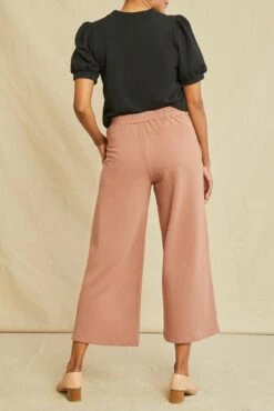Eugenia Luxe Fleece Pants - Quartz -AMOUR VERT Sales 0716 Eugenia Luxe Quartz 3450 web cc7e4f5c b38f 47a7 b3b6 a69dc7976139