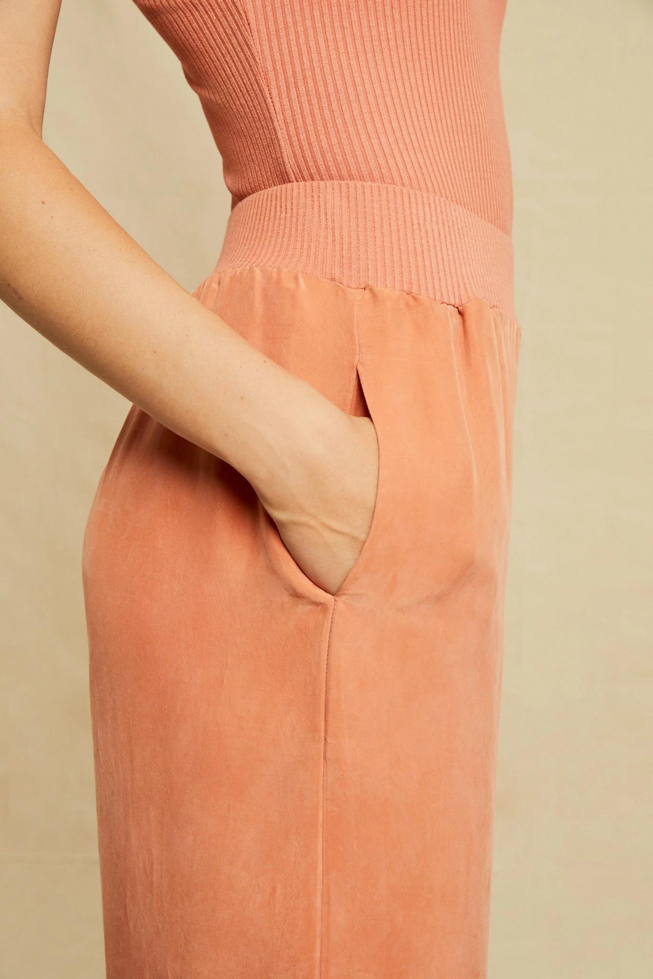 Salice Mixed Cupro Pants - Hibiscus 6 Salice Mixed Cupro Pants - Hibiscus - Image 4