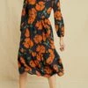 Adrienne Washable Silk Dress - Paysage Floral -AMOUR VERT Sales 0801 Adrienne Paysage Floral Print 5306 web 0c8bcf07 5377 49f6 a3a6 106875fd98fa