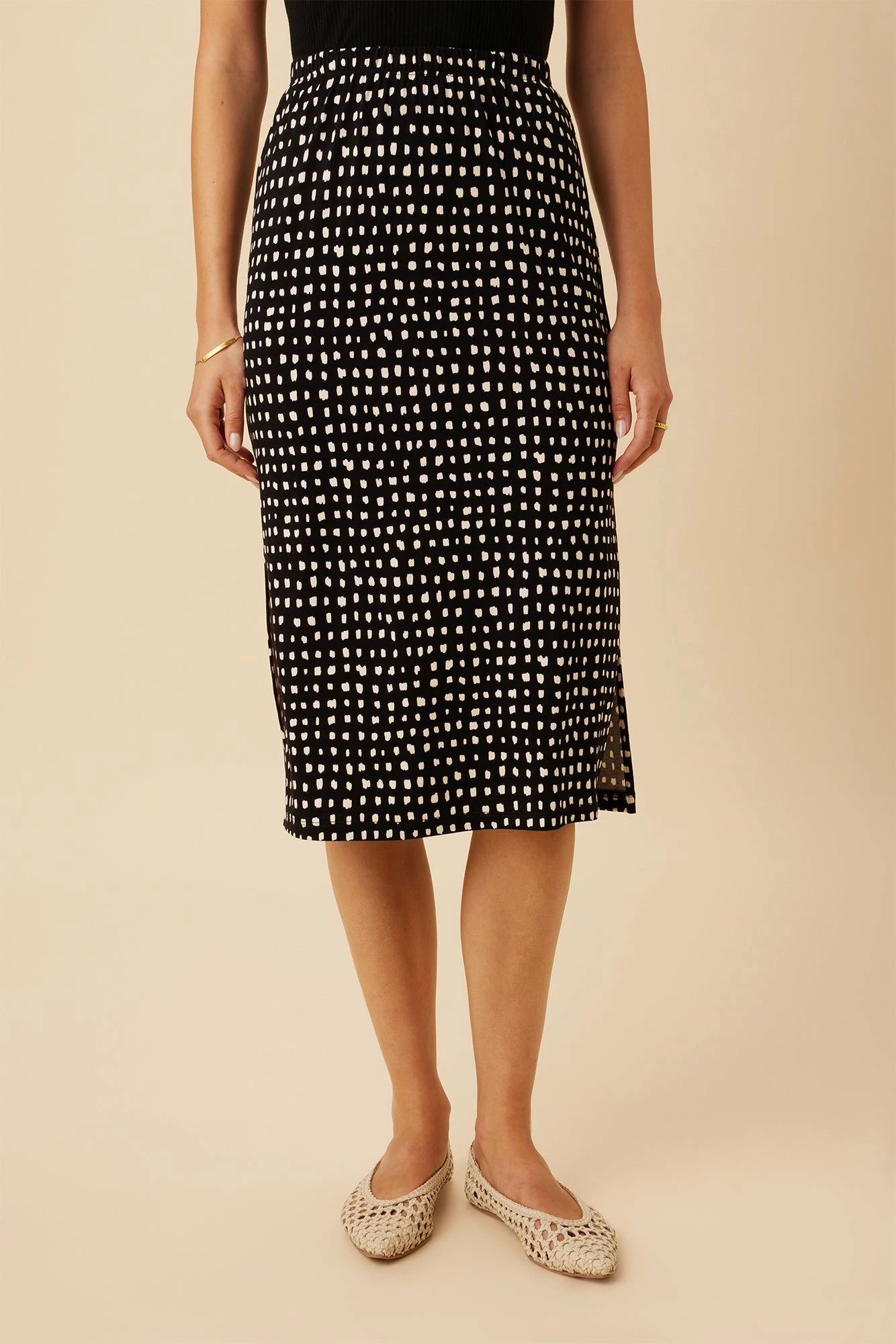 Vindy Viscose Knit Skirt - Valencia Dot Black 3 Vindy Viscose Knit Skirt - Valencia Dot Black