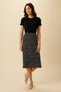 Vindy Viscose Knit Skirt - Valencia Dot Black 8 Vindy Viscose Knit Skirt - Valencia Dot Black -AMOUR VERT Sales 10276 Vindy Viscose Valencia Dot Black 4