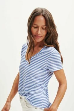 Joline Reverie Slub Tee - Soleil Stripe Sky -AMOUR VERT Sales 1334 Joline Soliel Stripe Sky Ivory 2040 web 72321aa8 73cc 4cdb 8a63 12c69a5a0364