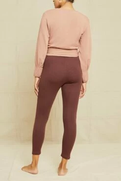 Magda Cropped Dream Rib Leggings - Mocha -AMOUR VERT Sales 211013 AV October ECOMM 0333MagdaDreamRibMocha 9454 web 0cfa94f9 86fb 4a73 97d9 8c4d3070cf92