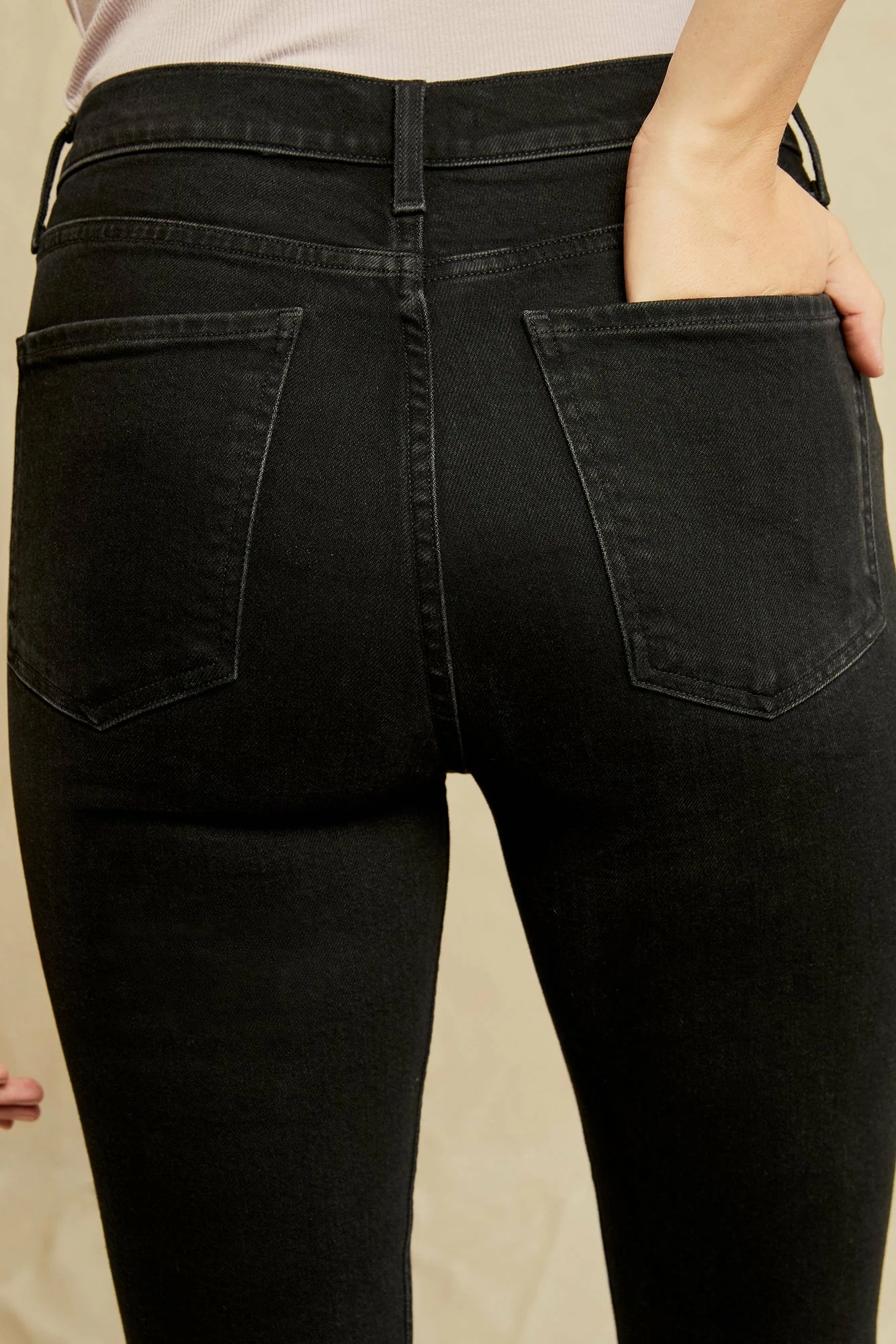 AGOLDE Nico High Rise Slim Fit Jean - Compilation 6 AGOLDE Nico High Rise Slim Fit Jean - Compilation - Image 4