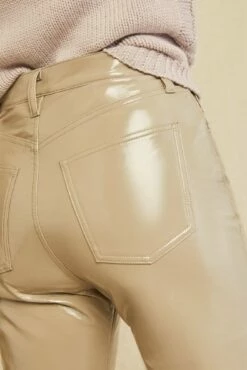 AGOLDE Recycled Leather 90s Pinch Waist Jean - Quail Patent -AMOUR VERT Sales 3RDPA5999QUAIL 90s Pinch Patent Quail 2599 web d5ad1d7b cdb6 43b8 8ff3 ea480f3f4a98