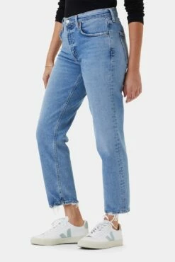 AGOLDE Kye Mid Rise Straight Crop Jean - Forseen -AMOUR VERT Sales 3RDPA6070 Kye Forseen 2 77d4c674 0526 4cf2 9d23 99806698c666