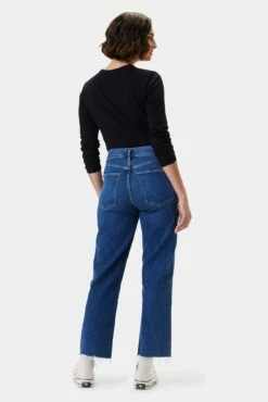 AGOLDE Kye Mid Rise Straight Crop Jean - Mirage -AMOUR VERT Sales 3RDPA6070 Kye Mirage 3 396c477d a67c 4126 9676 84492ecc6c1f