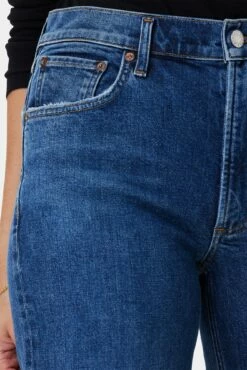 AGOLDE Kye Mid Rise Straight Crop Jean - Mirage -AMOUR VERT Sales 3RDPA6070 Kye Mirage 5 9d9fd0da 0d60 443b bbf0 1bd1b84ca55e