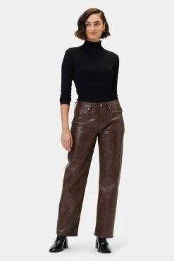 AGOLDE Sloane Jean - Cola 10 AGOLDE Sloane Jean - Cola -AMOUR VERT Sales 3RDPA6101 Sloan Cola 4 3d778f36 92b7 4202 86af d4af8f26b427