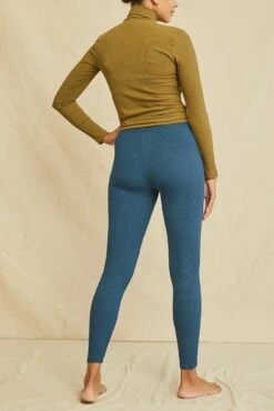 Magda Paris Rib Leggings - Azure -AMOUR VERT Sales 4700 Magda Paris Rib Azure 4910 web 283ae7ec 4008 4a46 ab17 1b41a1ce06ad