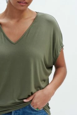 Mayr Dream Knit Tee - Vetiver -AMOUR VERT Sales 7044 Mayr Vetiver 5068 web 92472920 d51e 4b9b b38d a09dd2769740